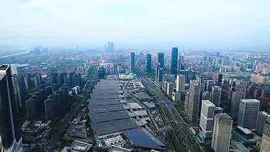 4K航拍南京城市天际线河西商务中心CBD视频的预览图